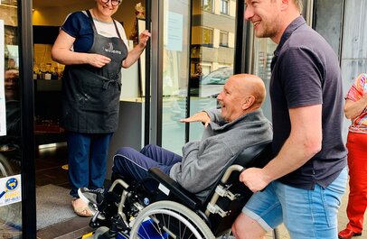 Rolstoelvlak om binnen te rijden