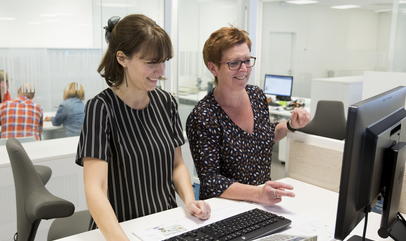 Personeel in gemeentehuis