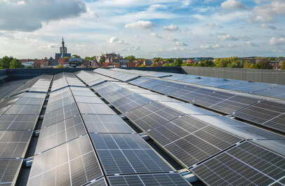 zonnepanelen op publiek gebouw