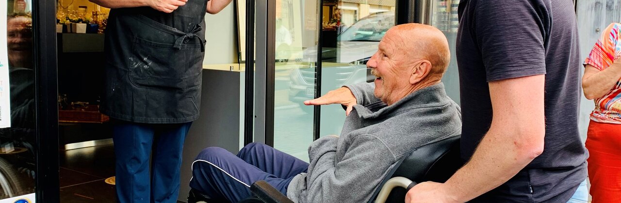 Rolstoelvlak om binnen te rijden