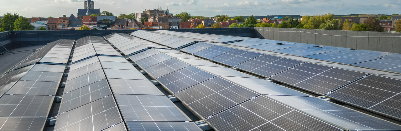 zonnepanelen op publiek gebouw