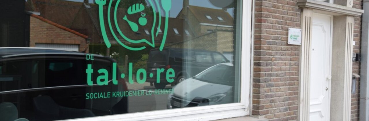 voorgevel Sociale kruidenier De Tal-Lo-Re Lo‑Reninge