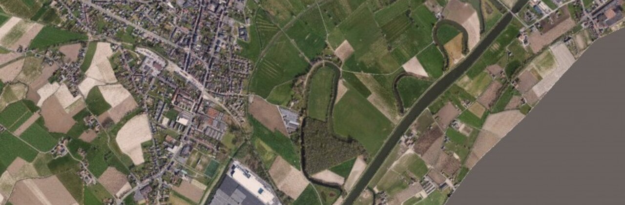 luchtfoto van omgeving bedrijf naast Oude Leie-arm