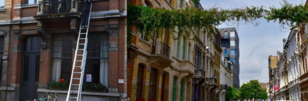 foto van straat met gevelslinger