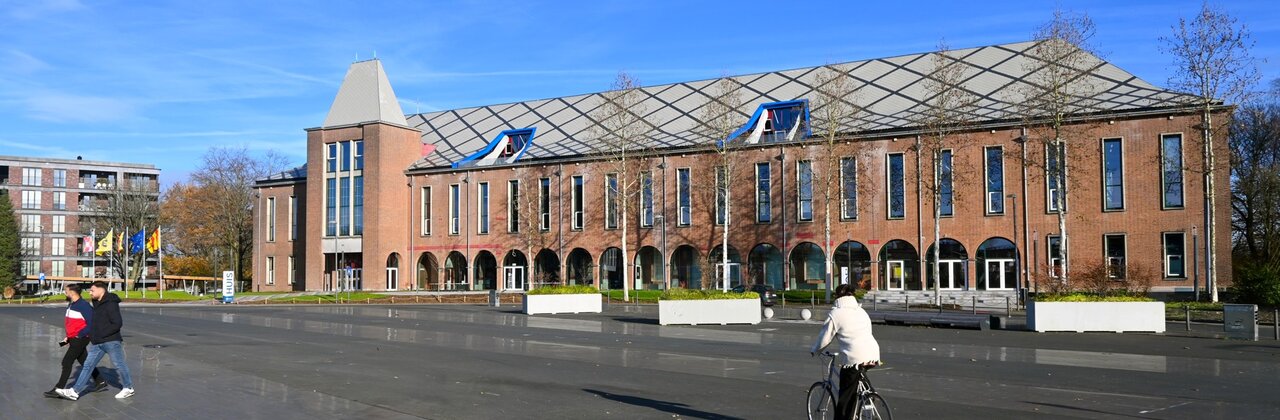 Vernieuwd stadhuis van Mortsel