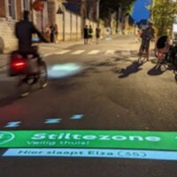 Straat met fietser