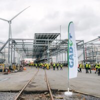 windturbine op bedrijfssite