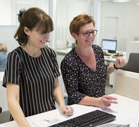 Personeel in gemeentehuis