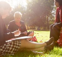 Medewerkers brainstormen over het nieuwe meerjarenplan