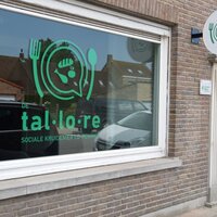 voorgevel Sociale kruidenier De Tal-Lo-Re Lo‑Reninge