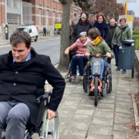 Burgemeester Lier in rolstoel