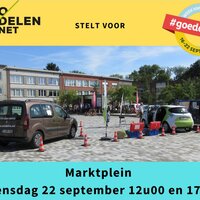 deelauto's op een marktplein