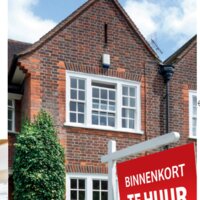 woning met typische bordje 'te huur'