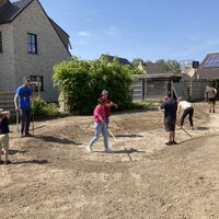 Inzaaimoment van de wadi met bewoners